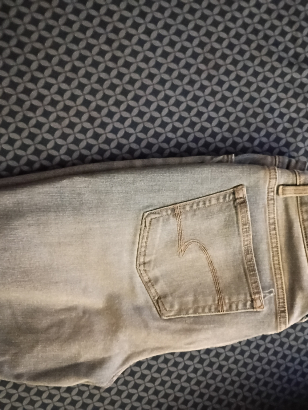 Time and Tru Light Wash Ankle Jeans - Gray Blue